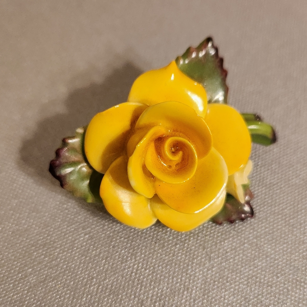Vintage Staffordshire Hand Painted Cara China Floral Brooch Made In England